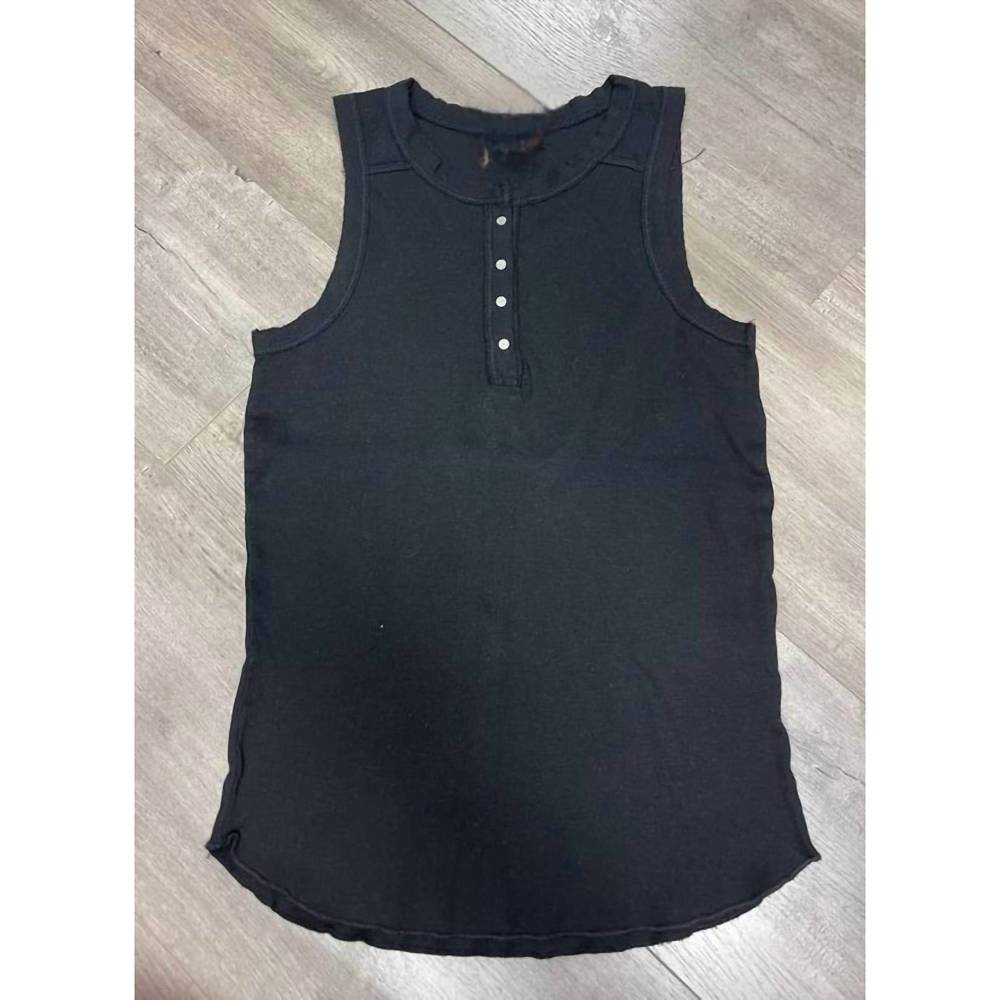NEW CROWN JEWEL women's henley crew tank in black
